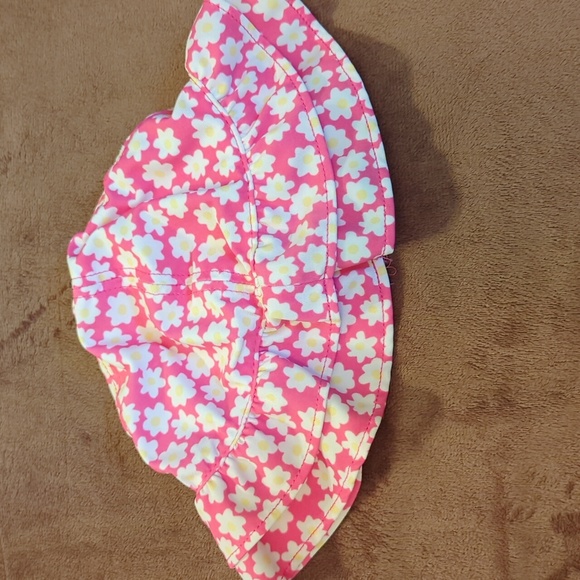 Girls hats - Picture 3 of 3